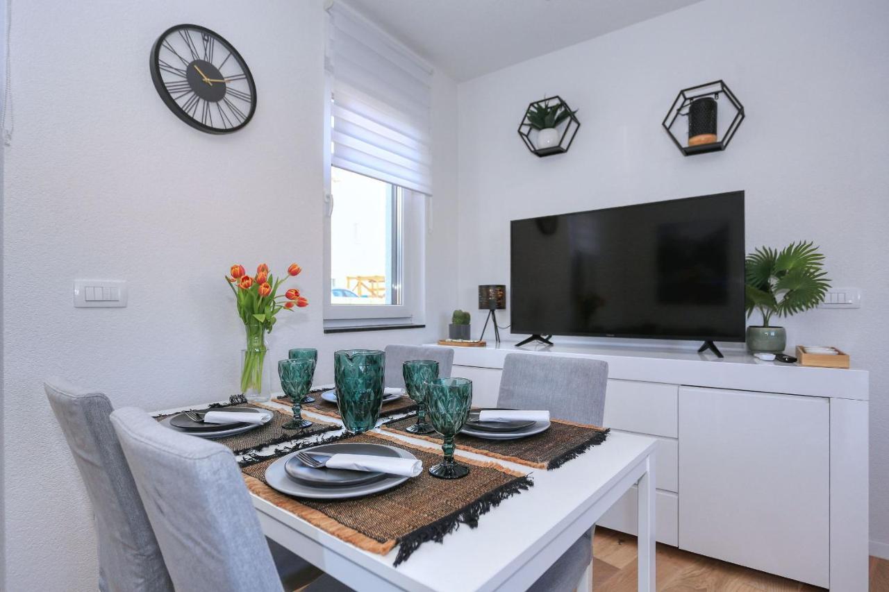 Apartament Garden *